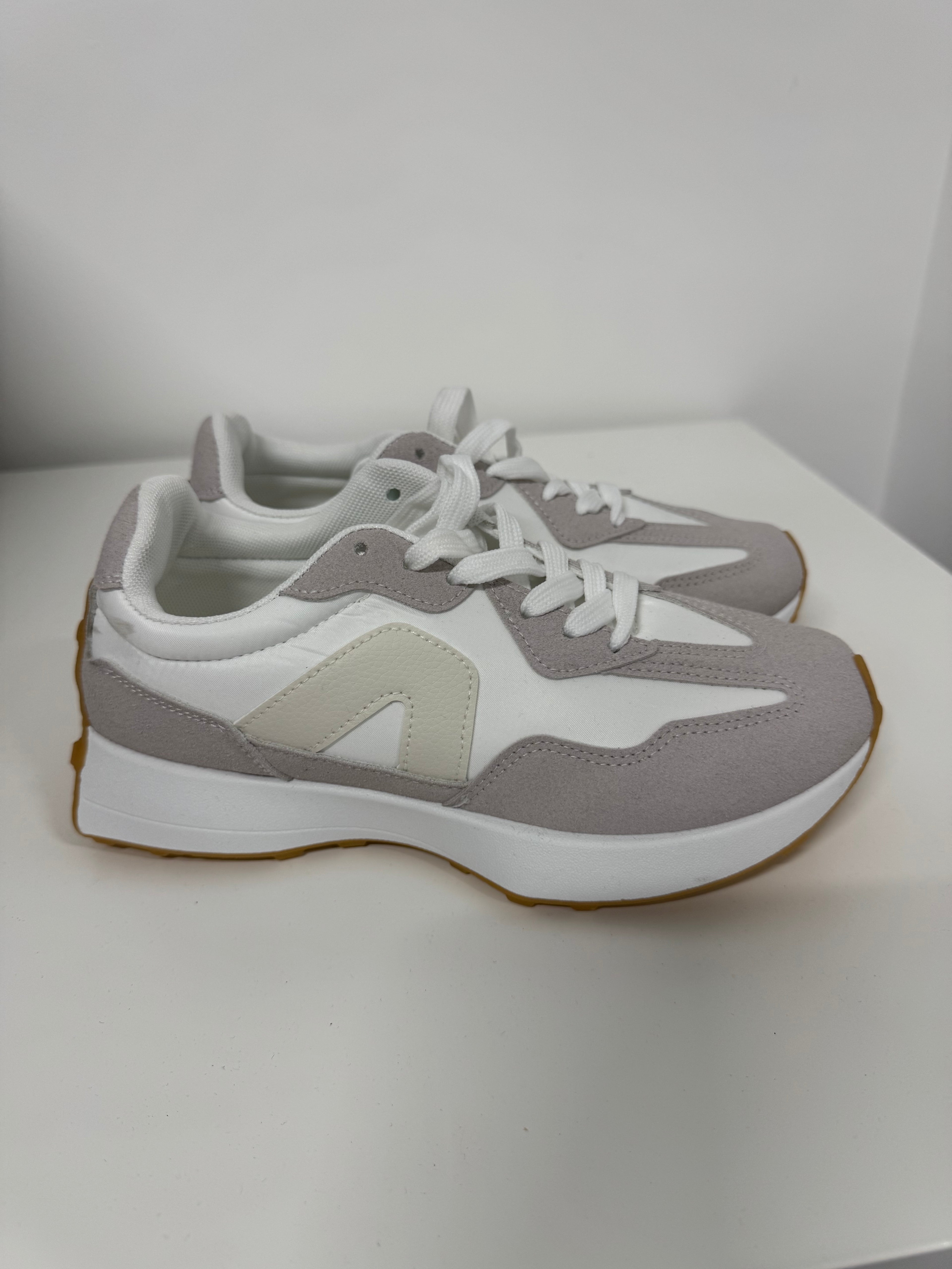 Naples Trainers