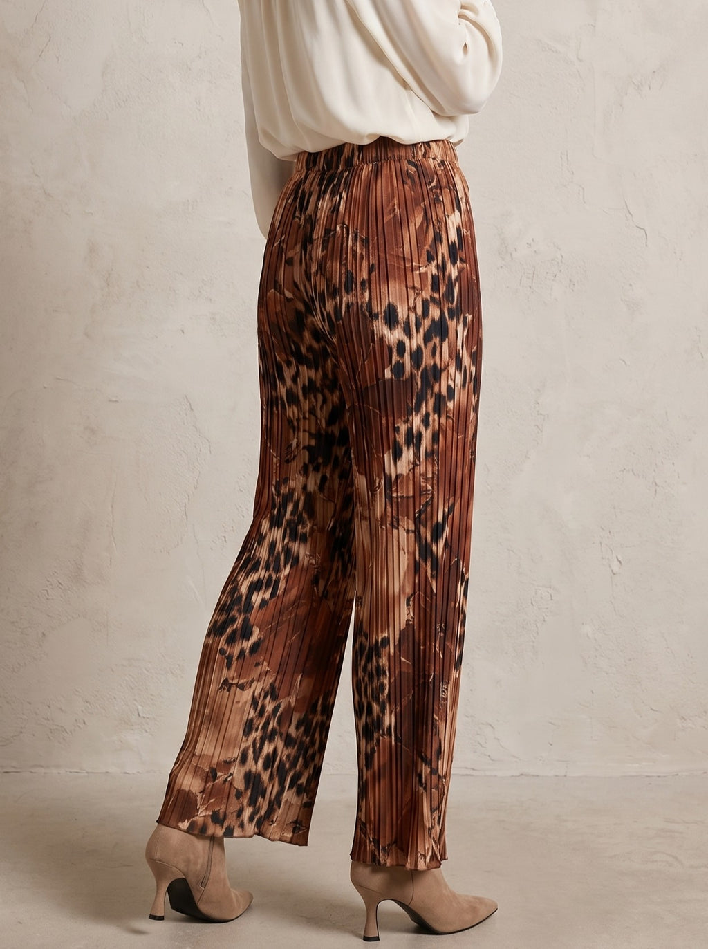 Namibia Pleated Trousers