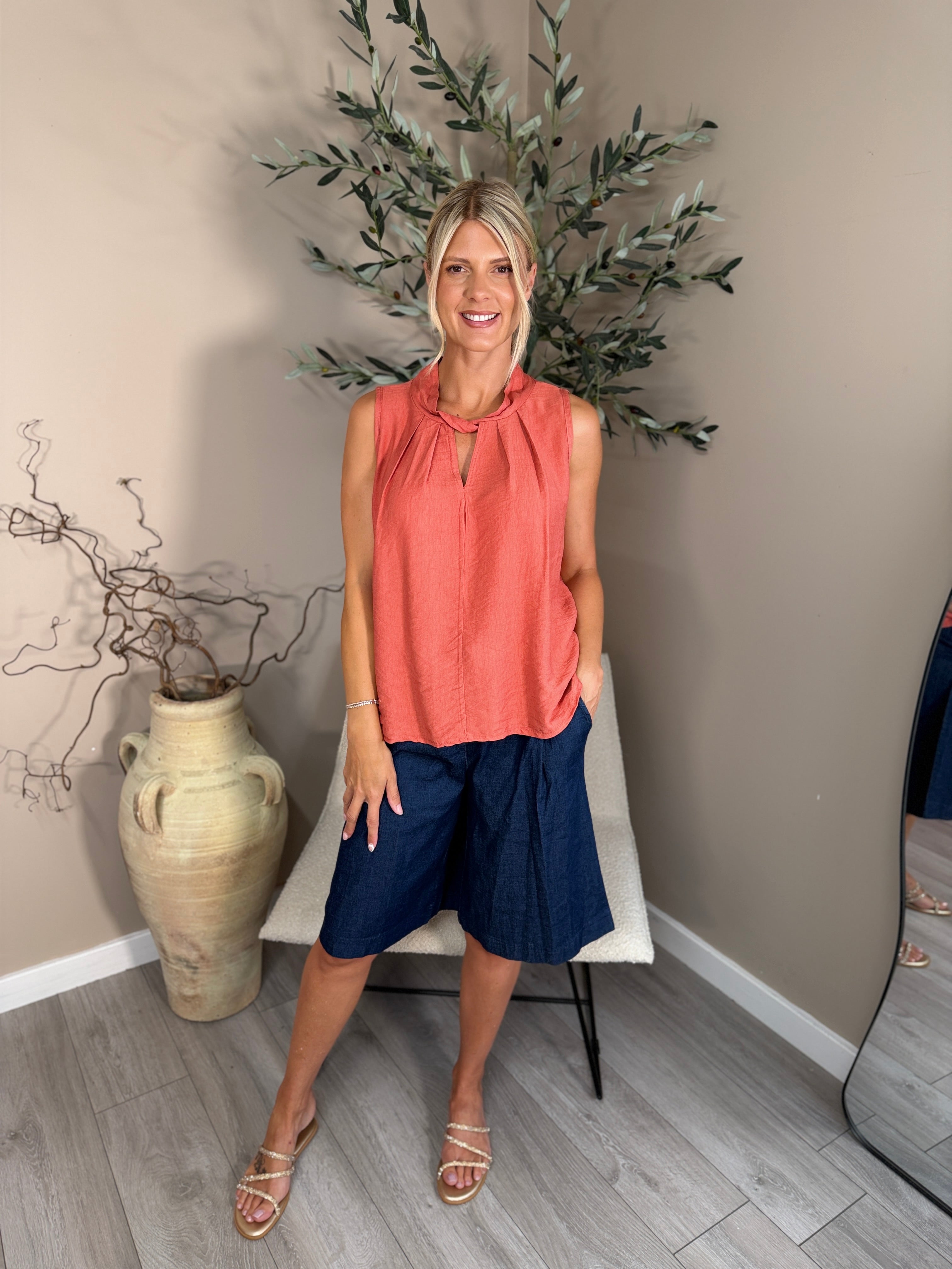 Monaco Twist Top