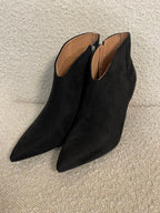 Manhattan Shoe Boots