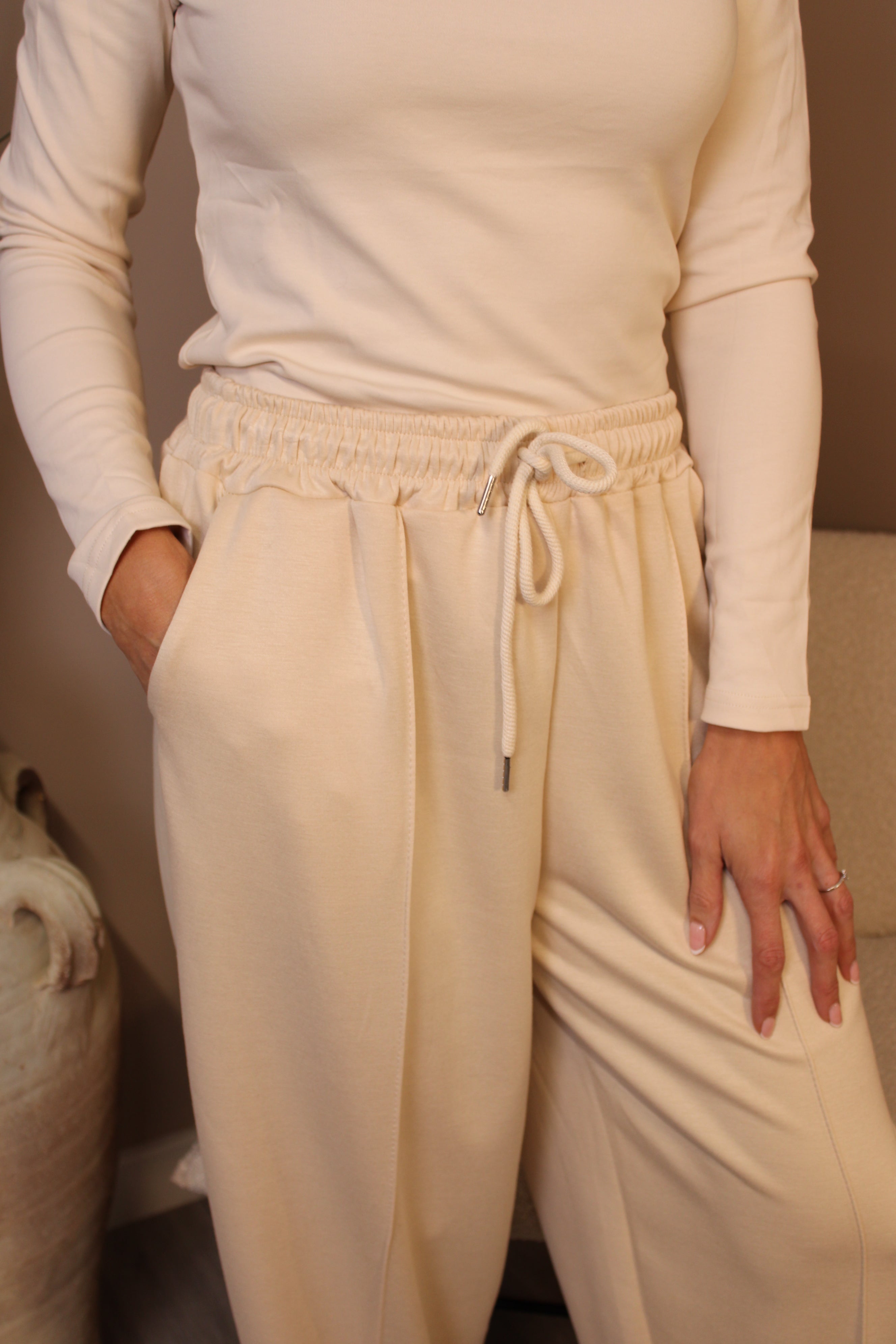Milan Barrel Joggers