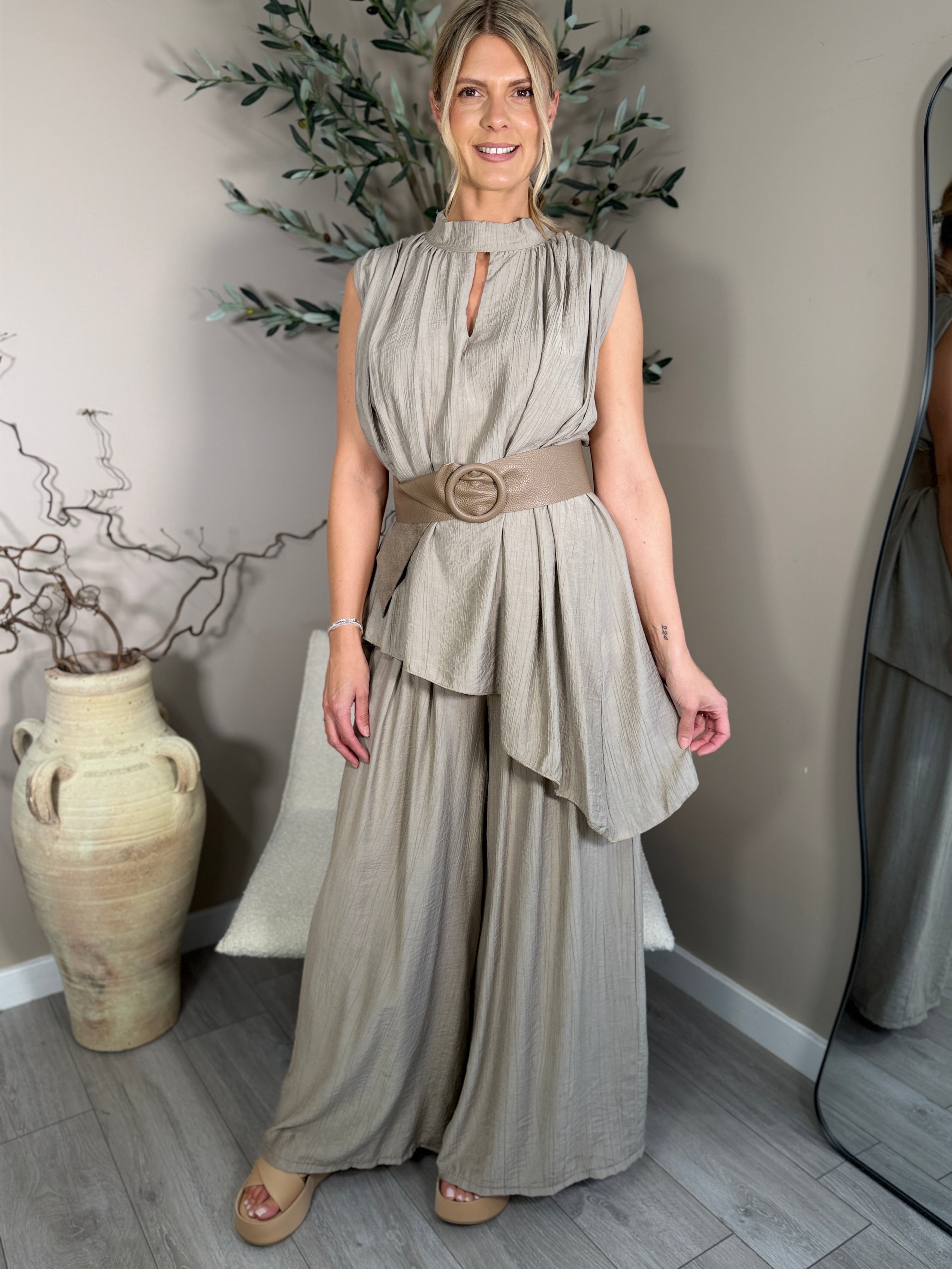 Malaga Two Piece Set