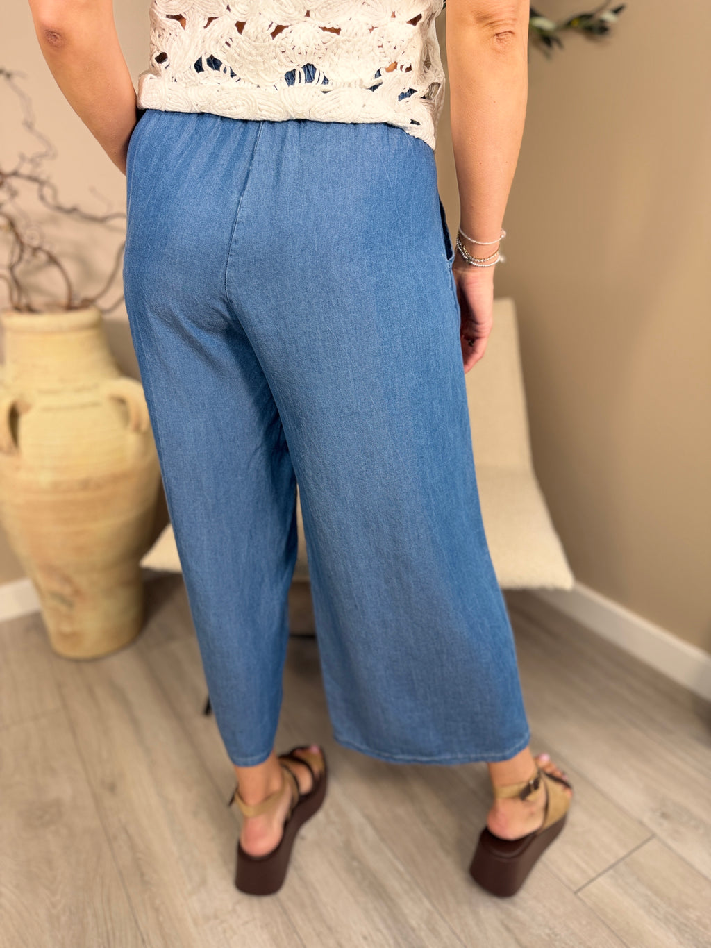 Camden Cropped Trousers