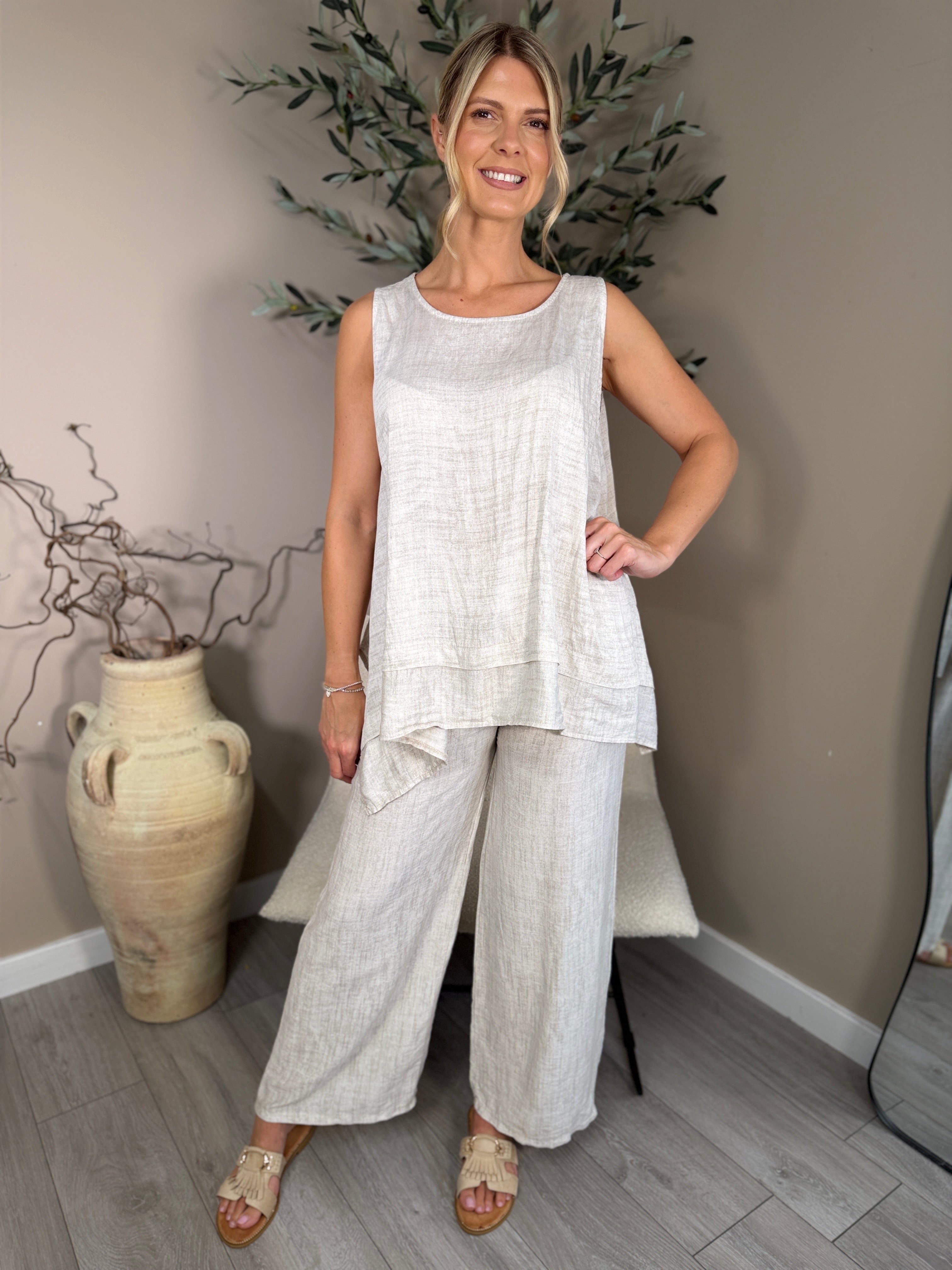 Barbs Two Piece Set