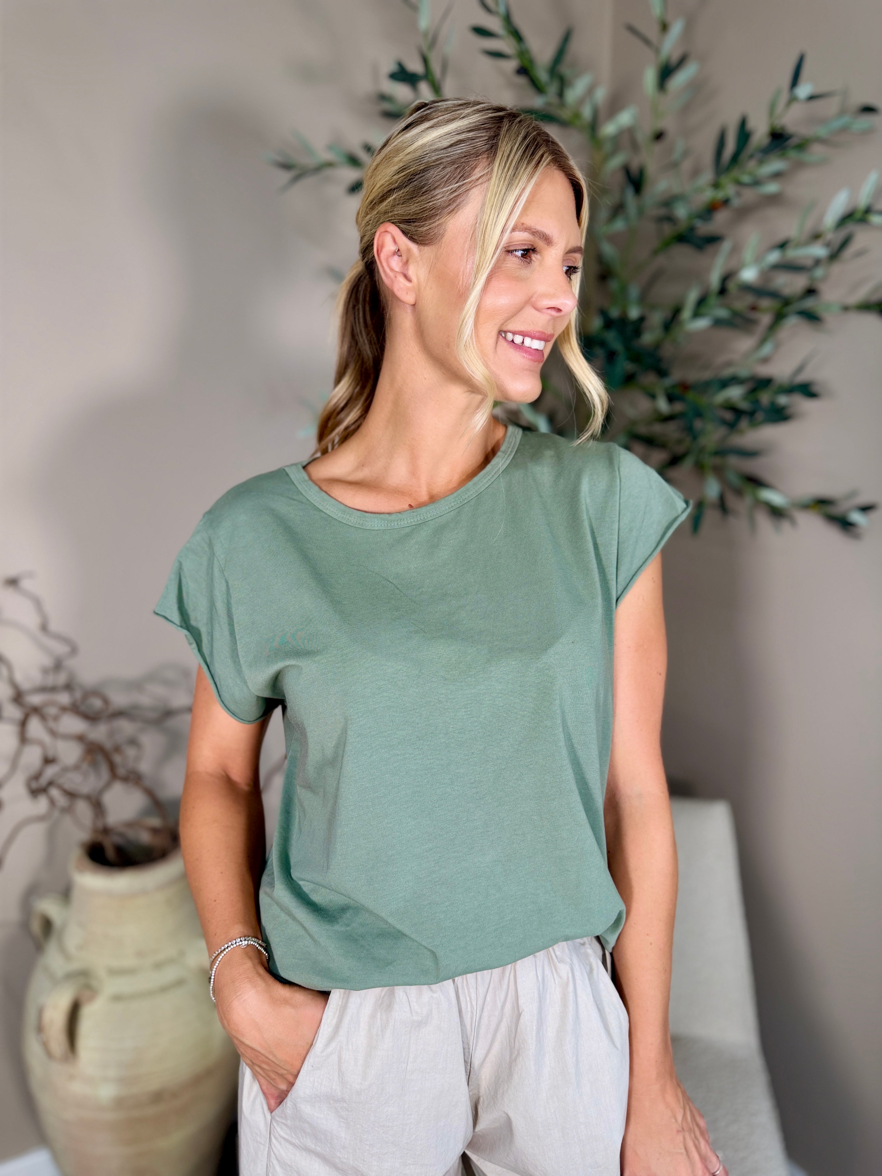 Capri Tee