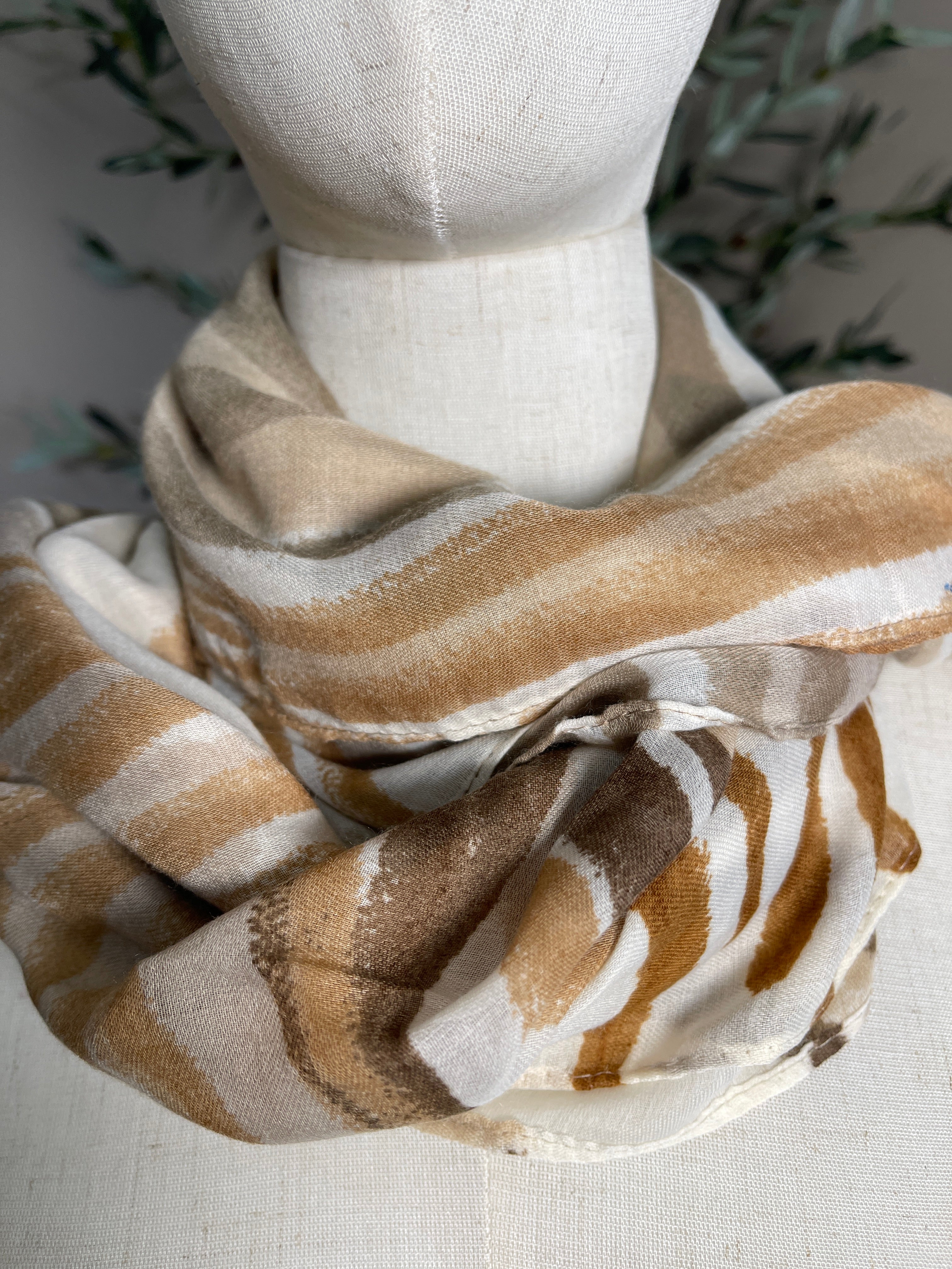 Beige Waves Scarf
