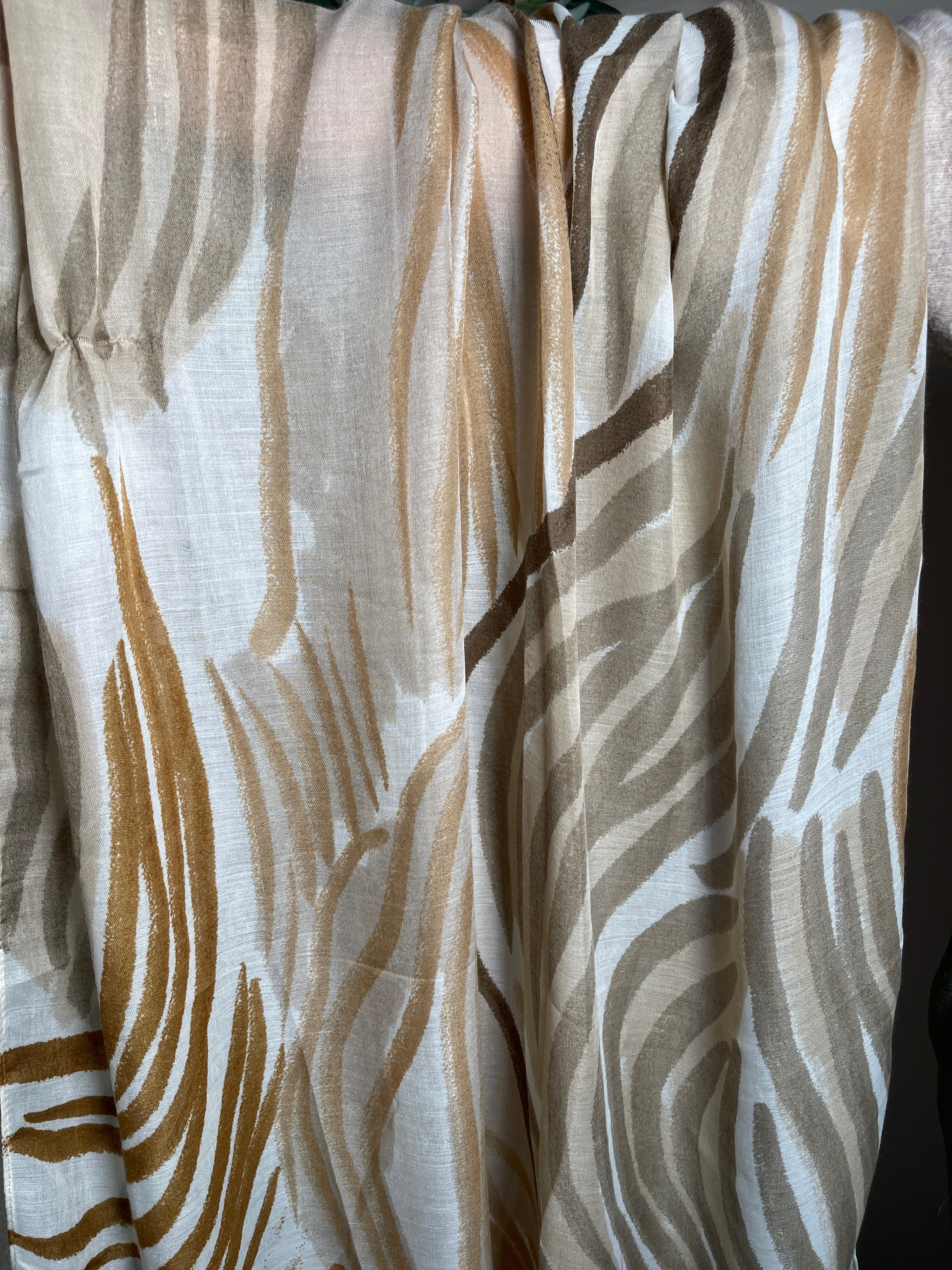 Beige Waves Scarf