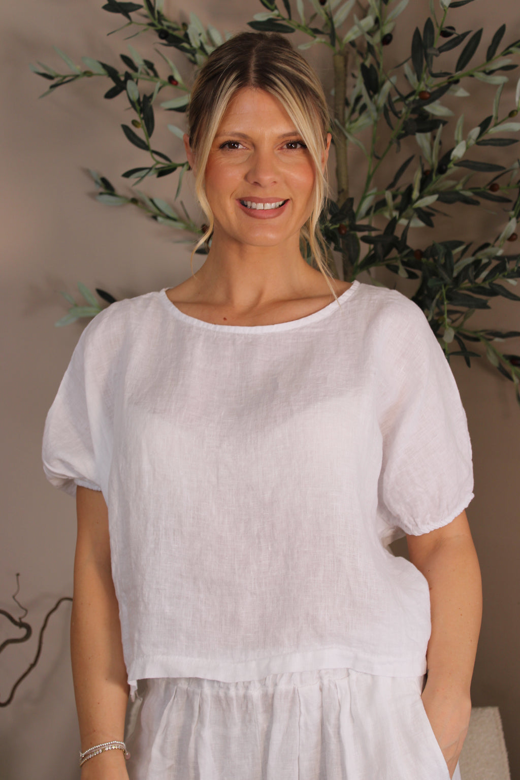 Roma Linen Elasticated Sleeve Top