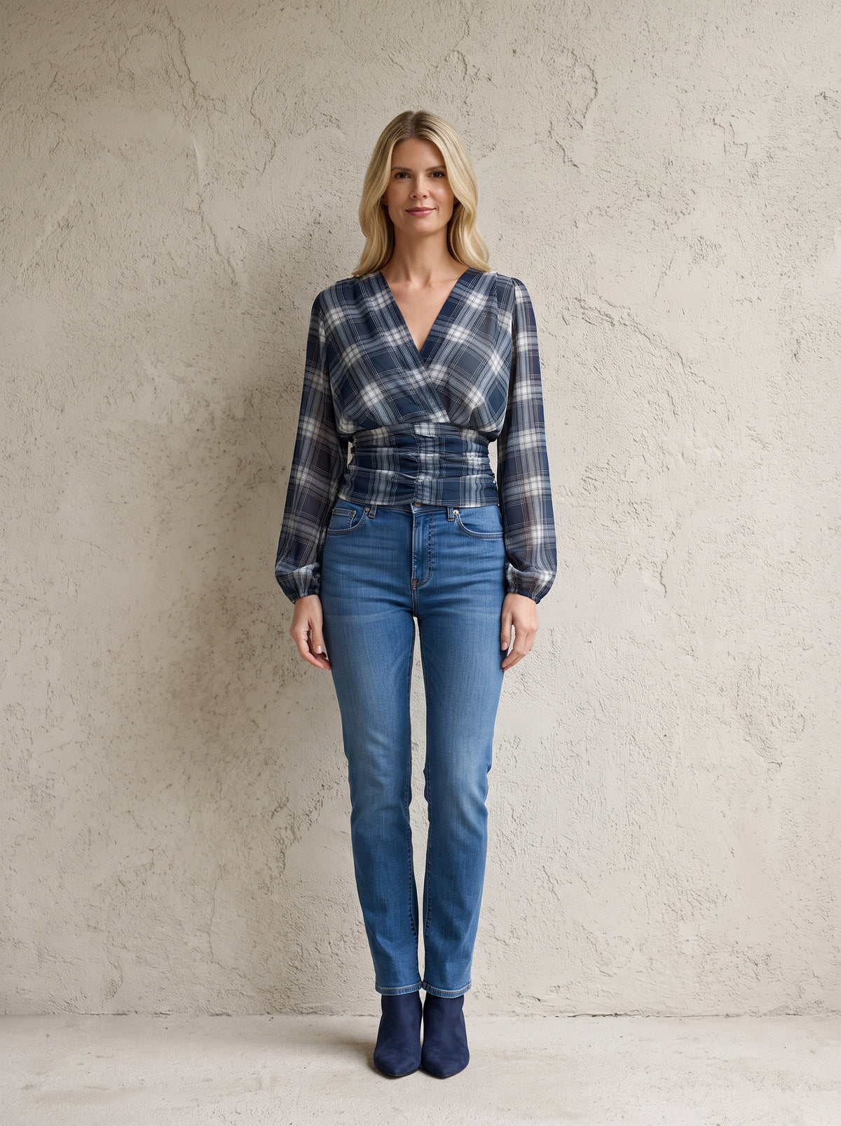 Beaufort V Cross Front Top