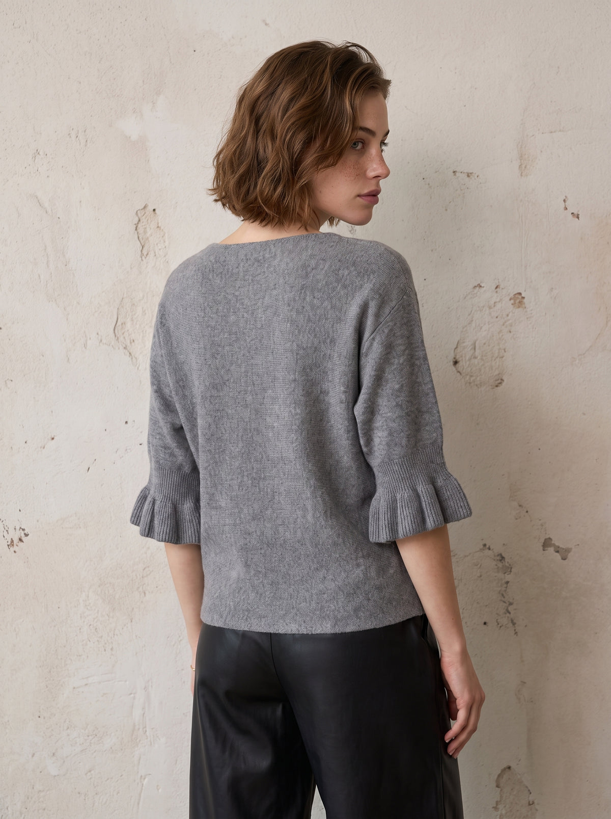 Oxford Frill Sleeve Knit