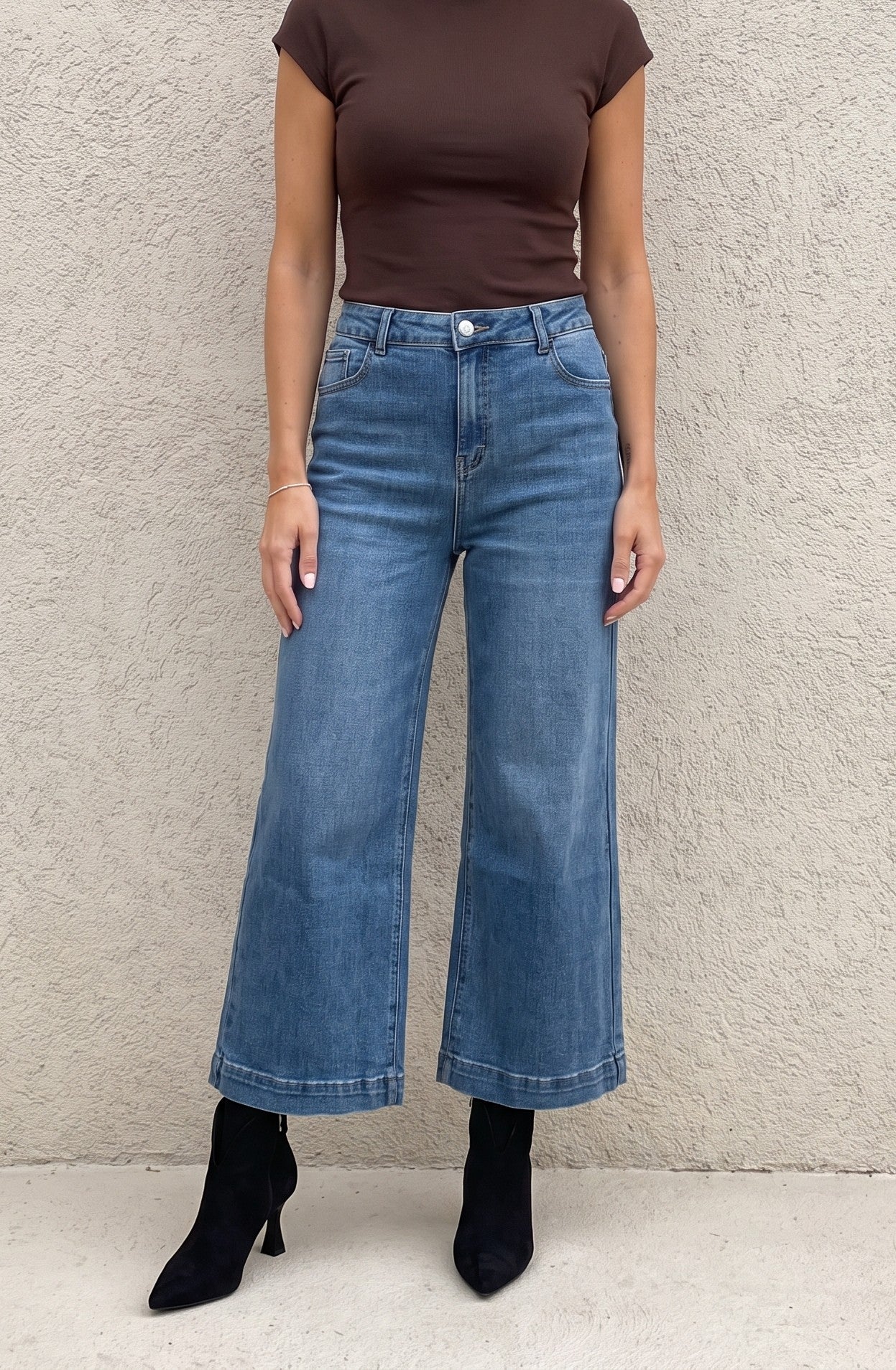Manhattan Crop Jeans