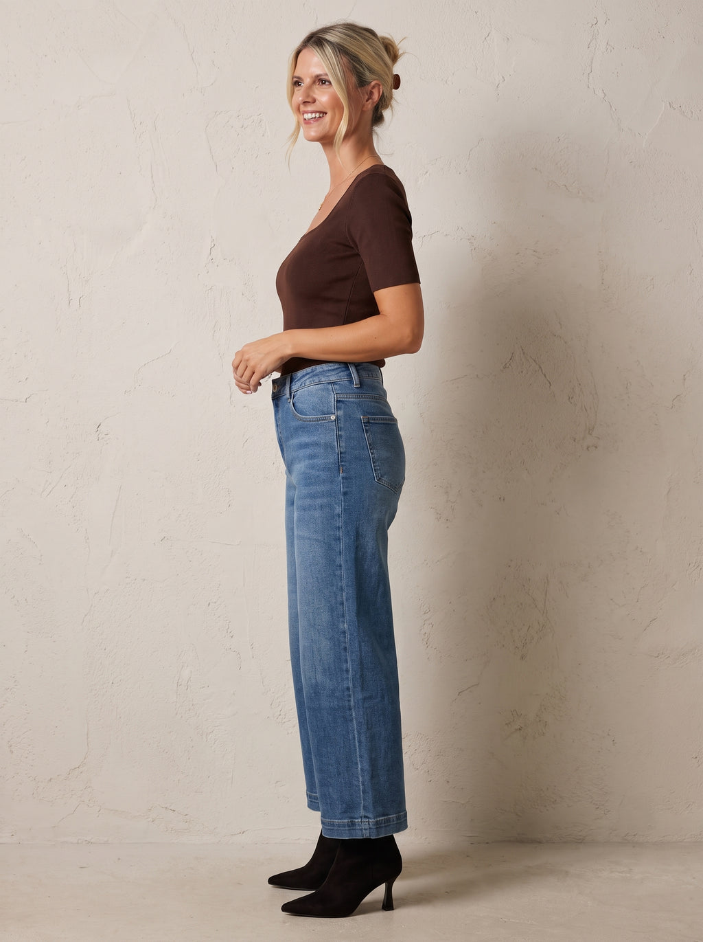 Manhattan Crop Jeans