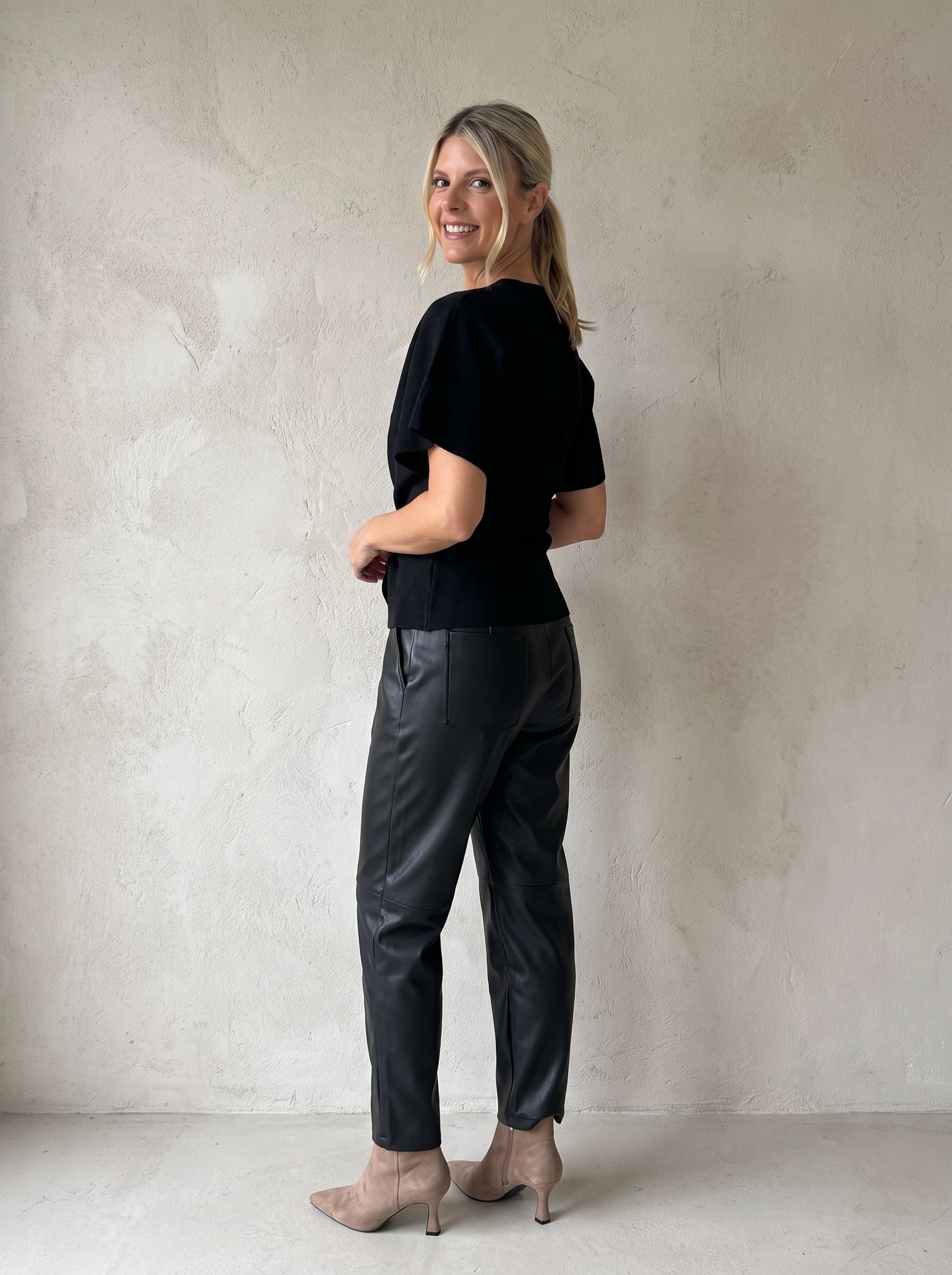 Mayfair Pearl Pin Top