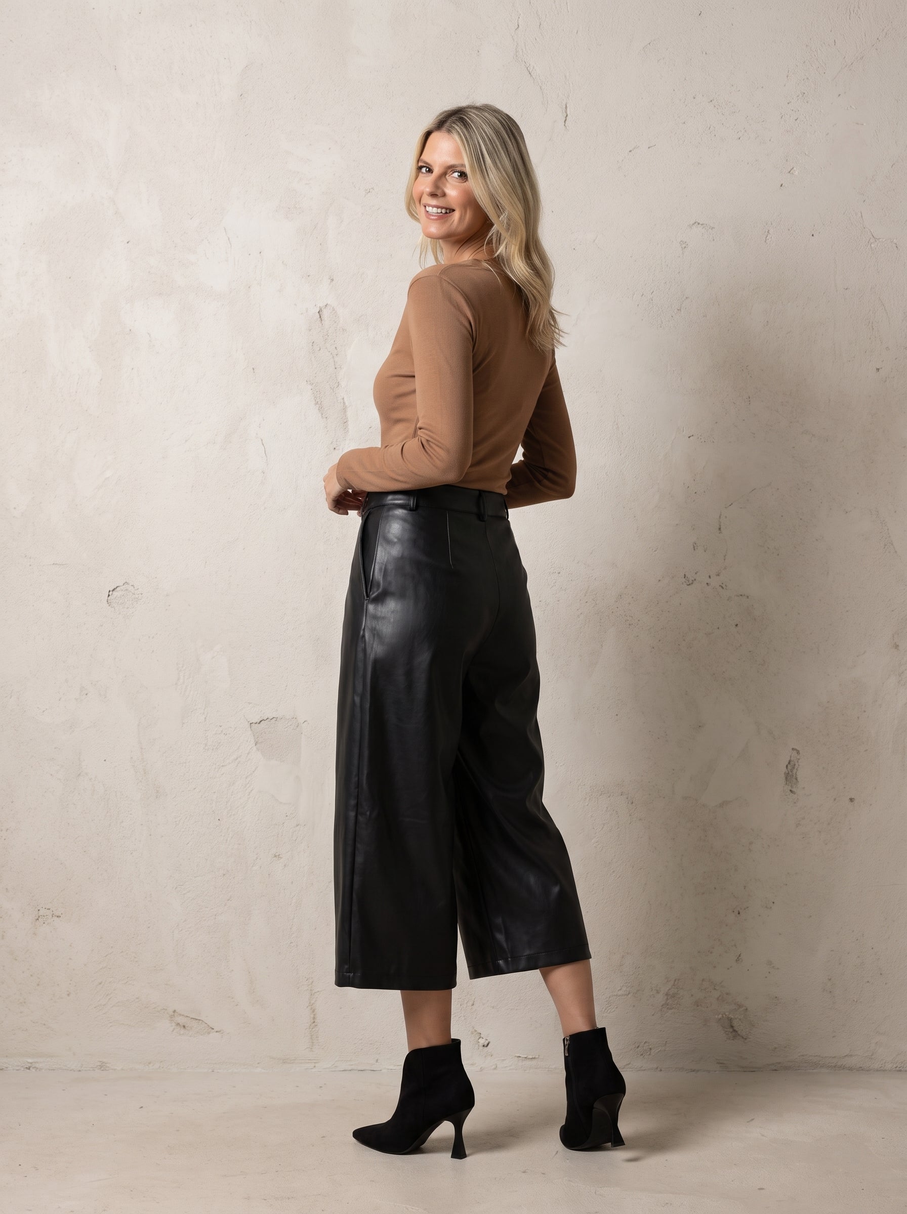 Milan V Neck Classic Top