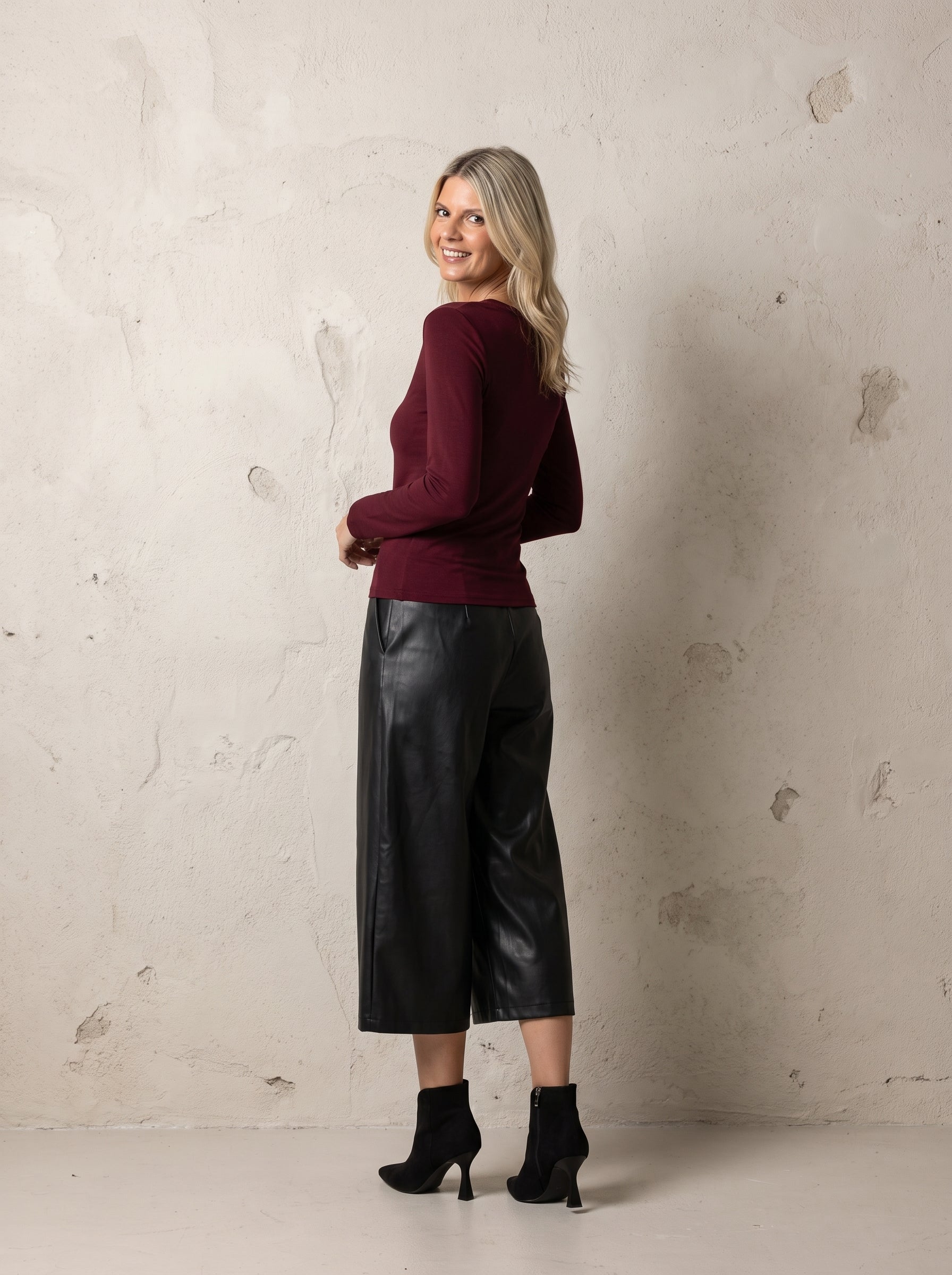 Milan V Neck Classic Top